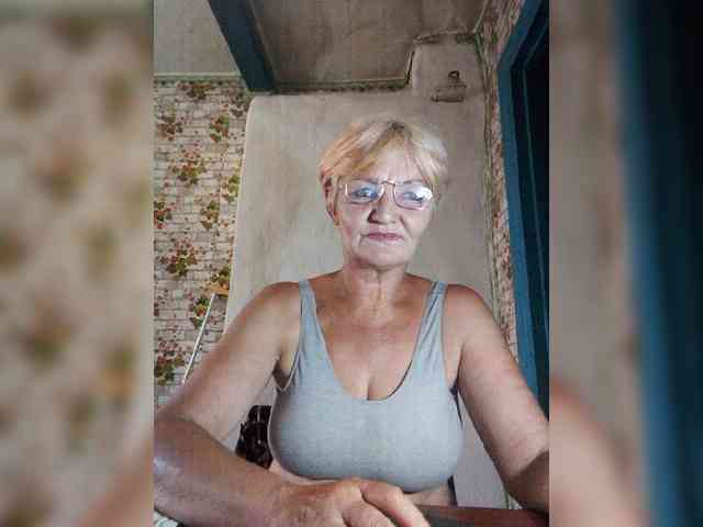 NikaGold45 Sex Cam Show