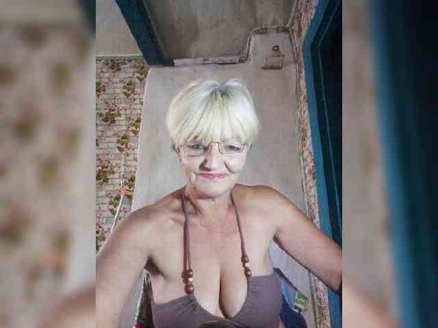 NikaGold45 webcam