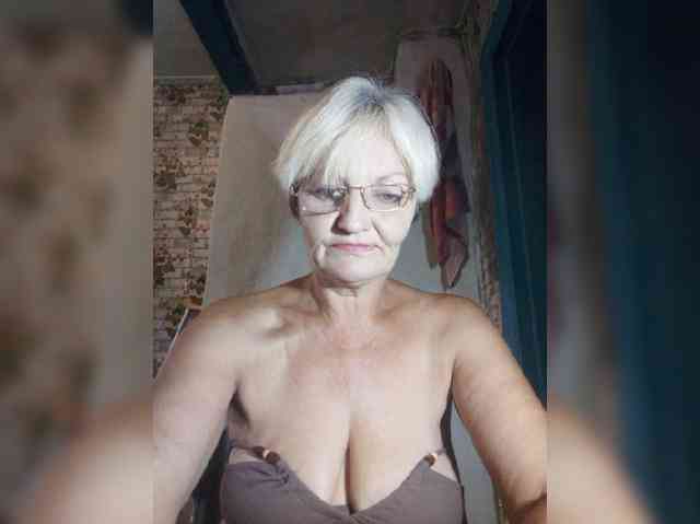 NikaGold45 webcam