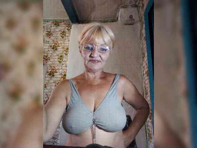 NikaGold45 Sex Cam Show