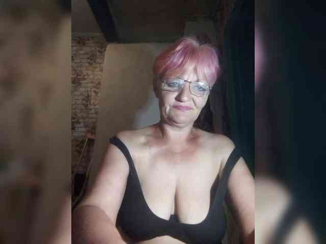 NikaGold45 webcam