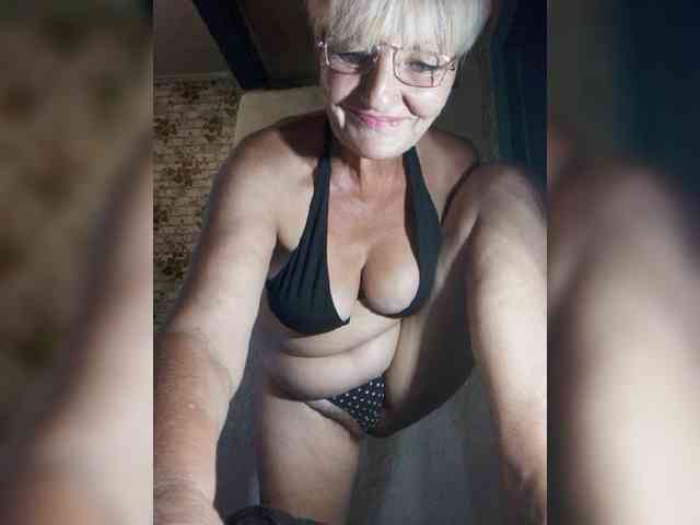 NikaGold45 webcam