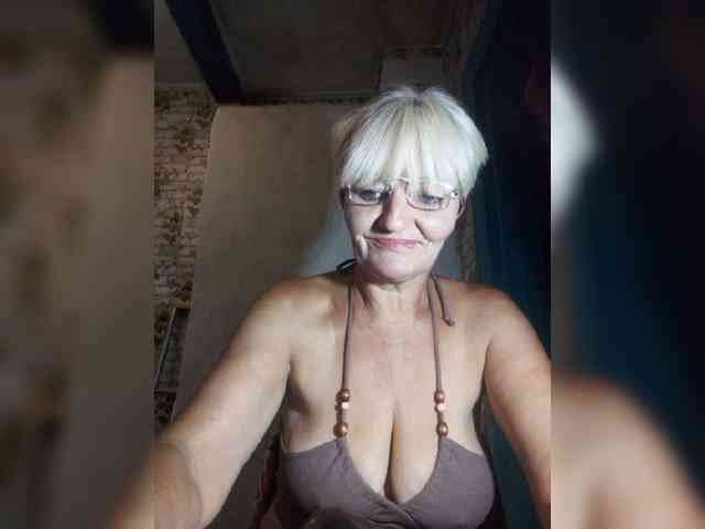NikaGold45 webcam