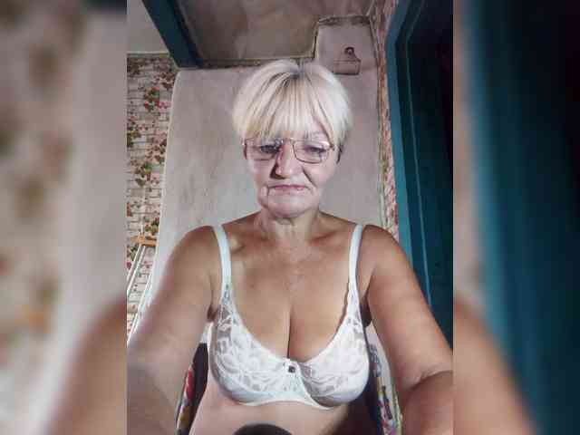 NikaGold45 webcam