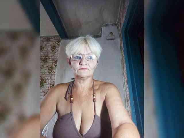 NikaGold45 webcam