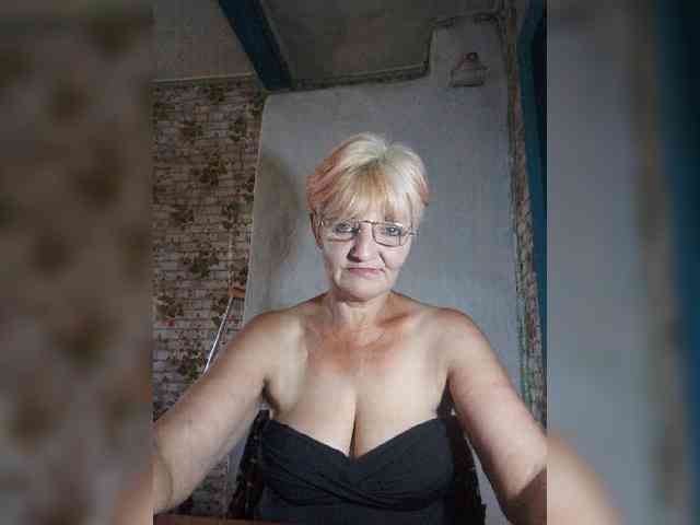 NikaGold45 webcam