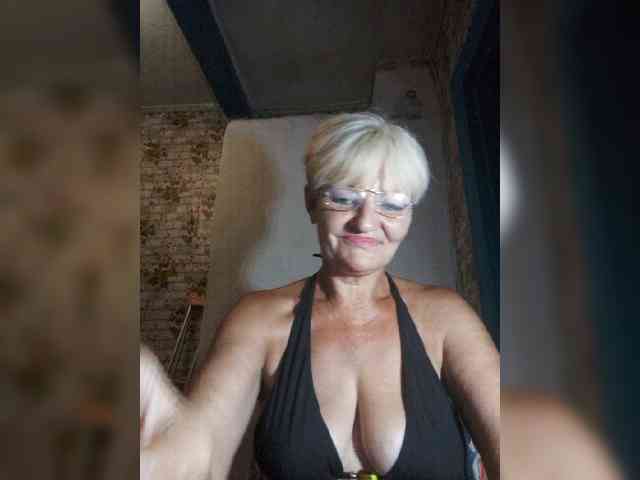 NikaGold45 webcam