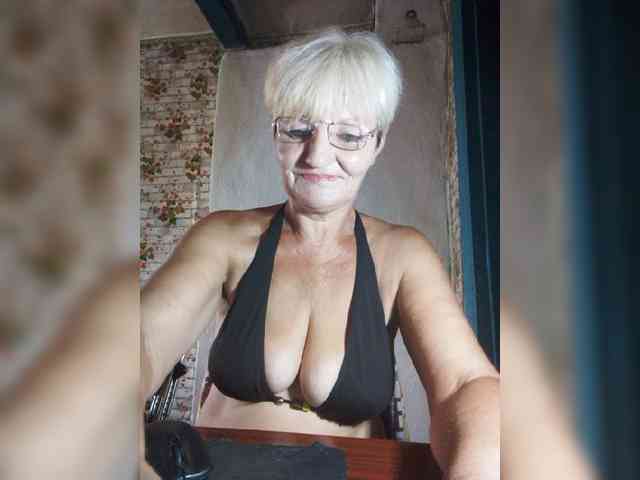 NikaGold45 webcam