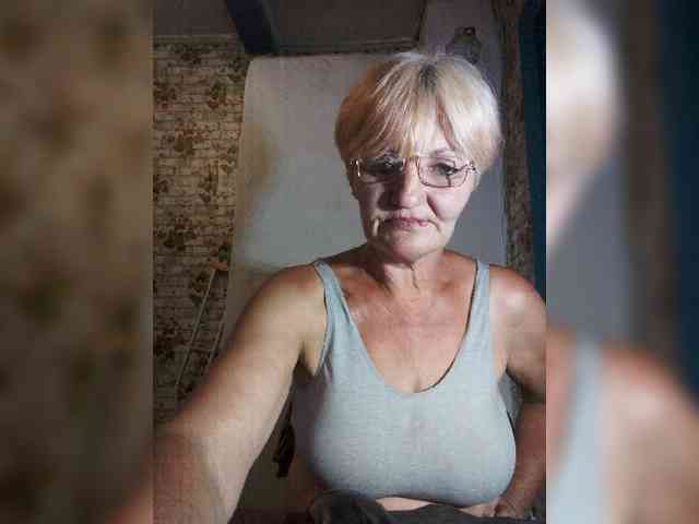 NikaGold45 Sex Cam Show