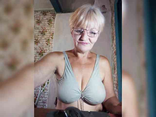 NikaGold45 Sex Cam Show
