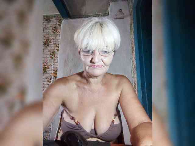 NikaGold45 webcam