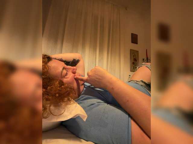 LadyReda live cam on BongaCams