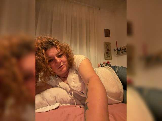 LadyReda live cam on BongaCams
