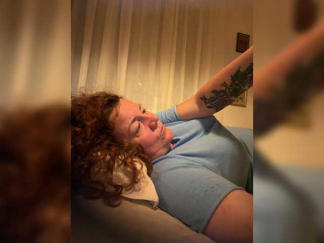 LadyReda live cam on BongaCams