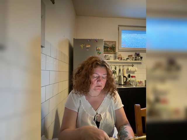 LadyReda live cam on BongaCams