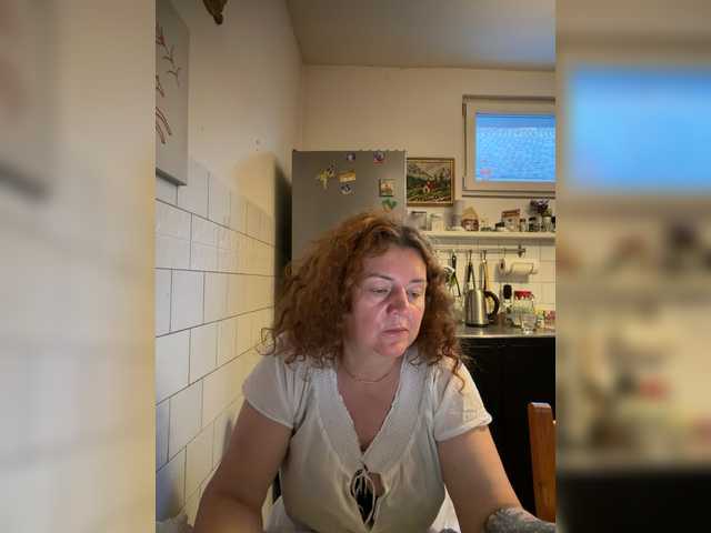 LadyReda live cam on BongaCams