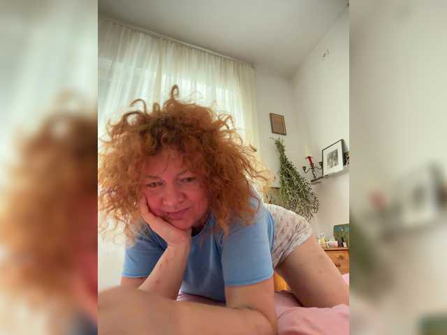 LadyReda live cam on BongaCams