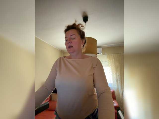 LadyReda live cam on BongaCams