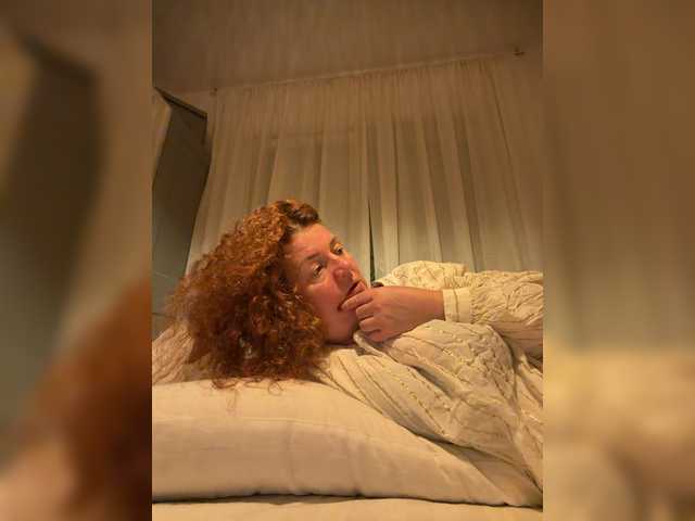 LadyReda live cam on BongaCams