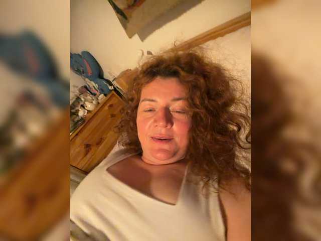 LadyReda live cam on BongaCams