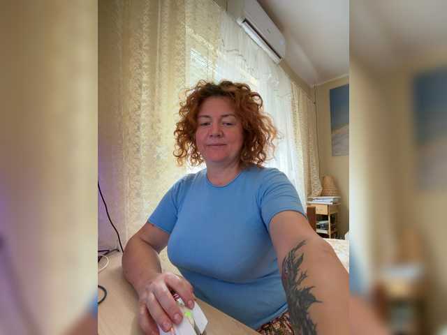 LadyReda live cam on BongaCams
