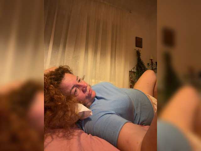LadyReda live cam on BongaCams