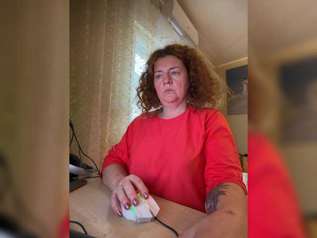 LadyReda live cam on BongaCams