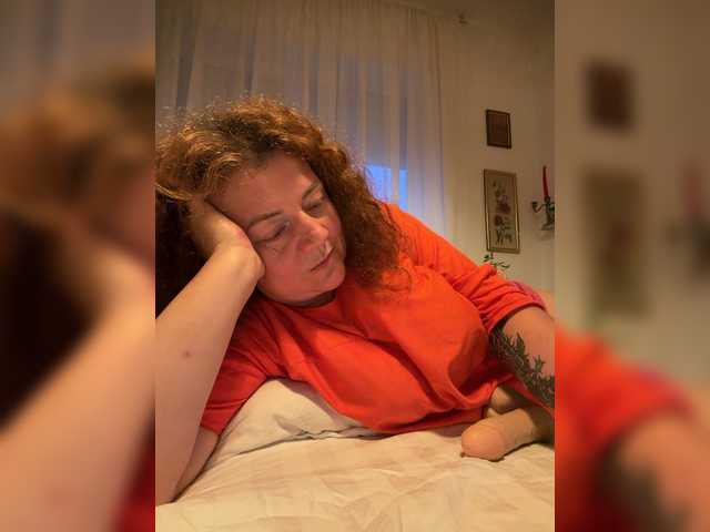 LadyReda live cam on BongaCams