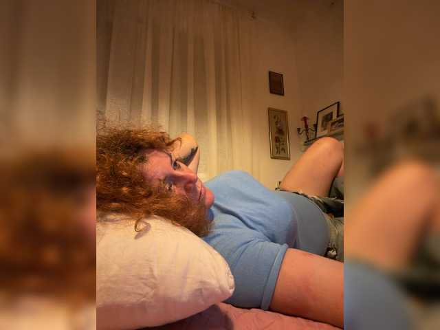 LadyReda live cam on BongaCams