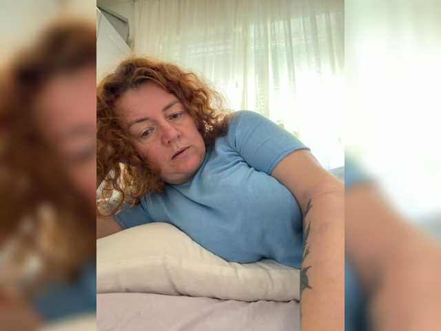 LadyReda live cam on BongaCams