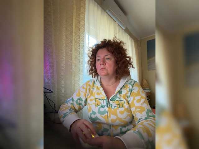 MPlay — live female cam