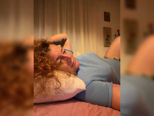 LadyReda live cam on BongaCams