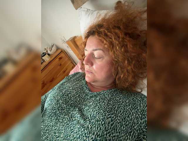 LadyReda live cam on BongaCams