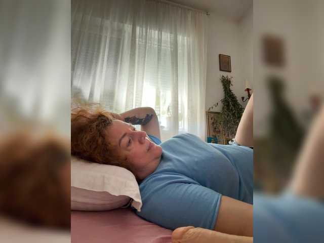 LadyReda live cam on BongaCams