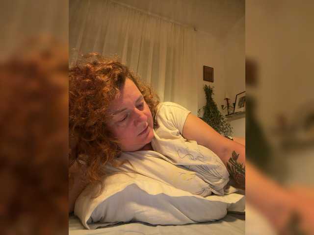 LadyReda live cam on BongaCams