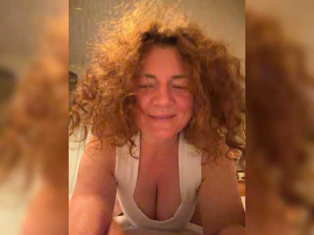 LadyReda live cam on BongaCams