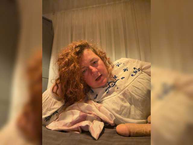 LadyReda live cam on BongaCams