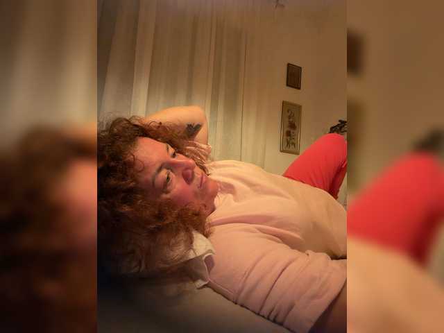 LadyReda live cam on BongaCams