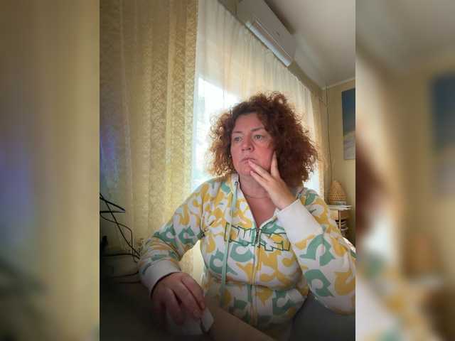 MPlay — live female cam