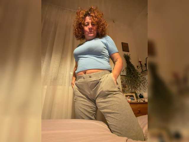 LadyReda live cam on BongaCams