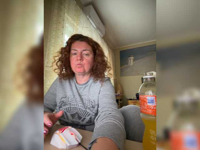 LadyReda live cam on BongaCams