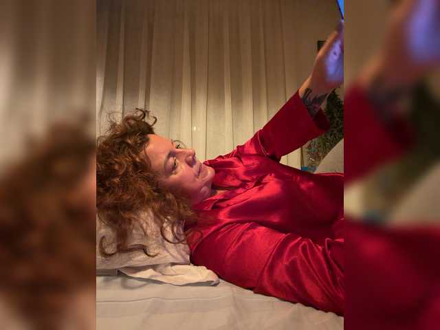LadyReda live webcam show