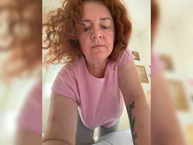 LadyReda webcam