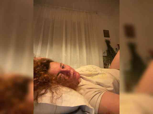 LadyReda Live Webcam on BongaCams