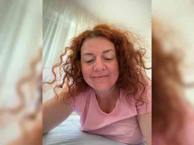 LadyReda webcam