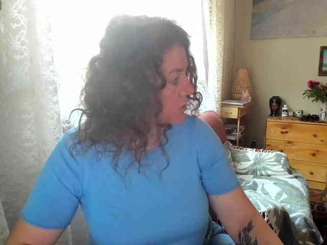 LadyReda webcam