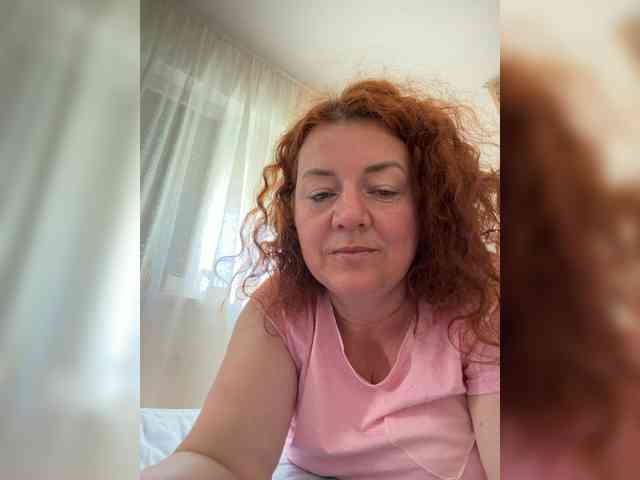 LadyReda webcam
