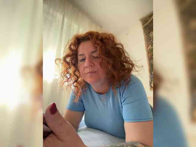 LadyReda webcam