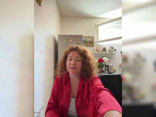 LadyReda Live Webcam on BongaCams