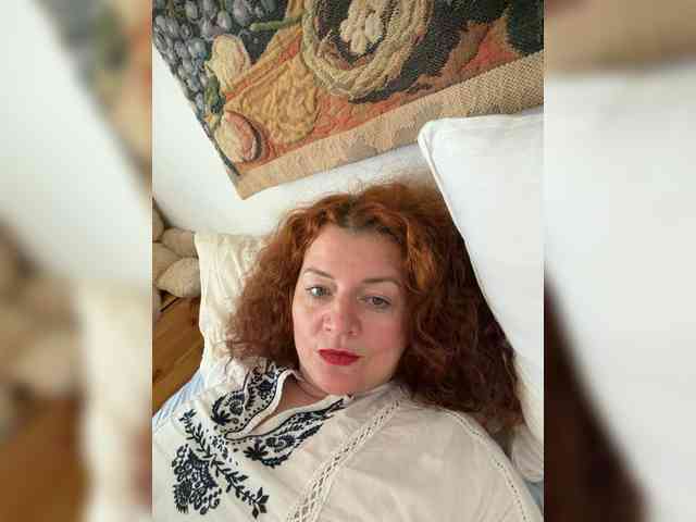 LadyReda webcam